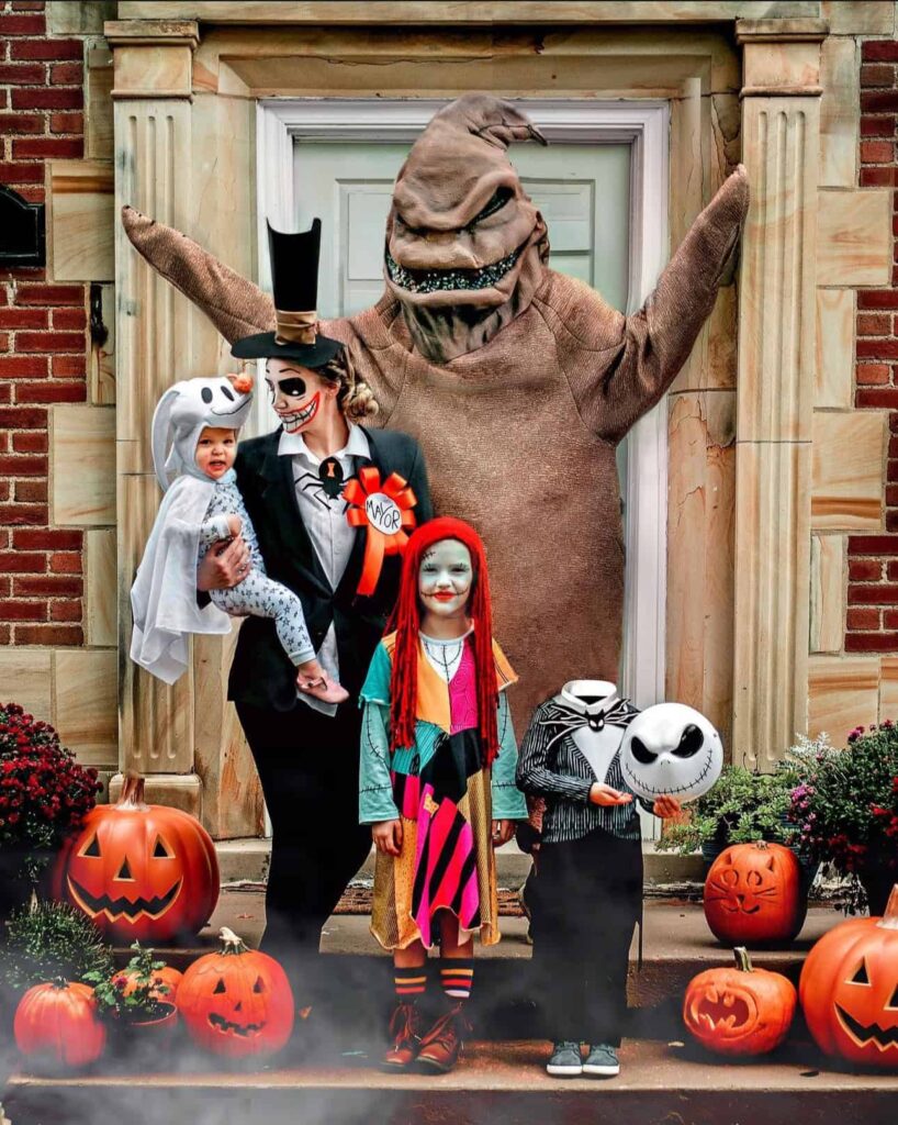 family halloween costumes ideas