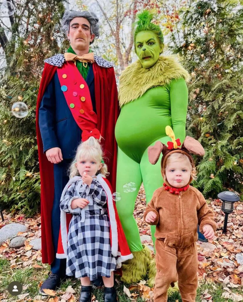 family halloween costumes with newborn